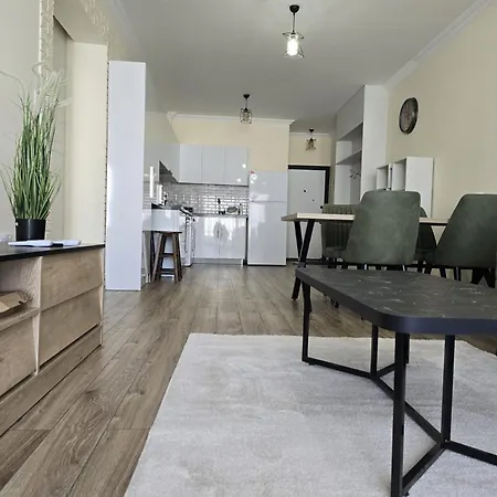 Charming 1+1 Caesar Apartment