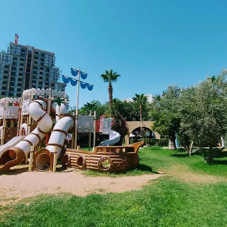 Charming 1+1 Caesar *