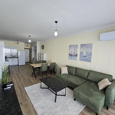 Charming 1+1 Caesar * Trikomo